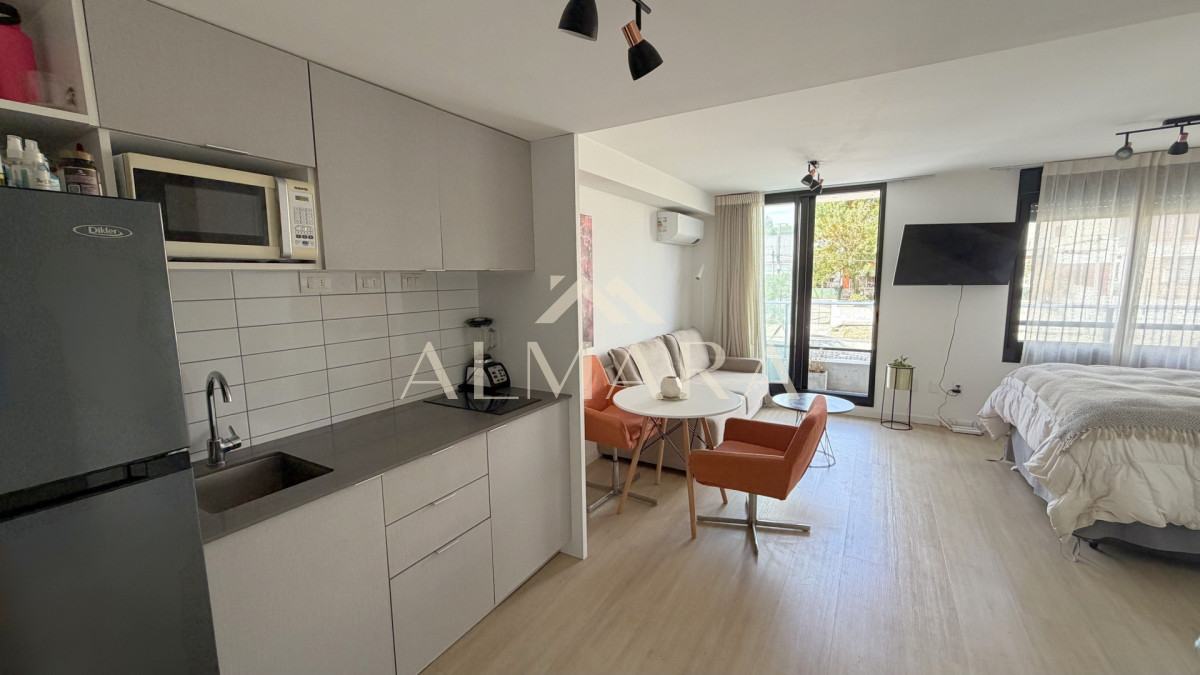 Apartamento ID.7 - MONOAMBIENTE AMOBLADO EN MALVÍN, BALCÓN, SEGURIDAD 24 HS - CERCA DE LA RAMBLA