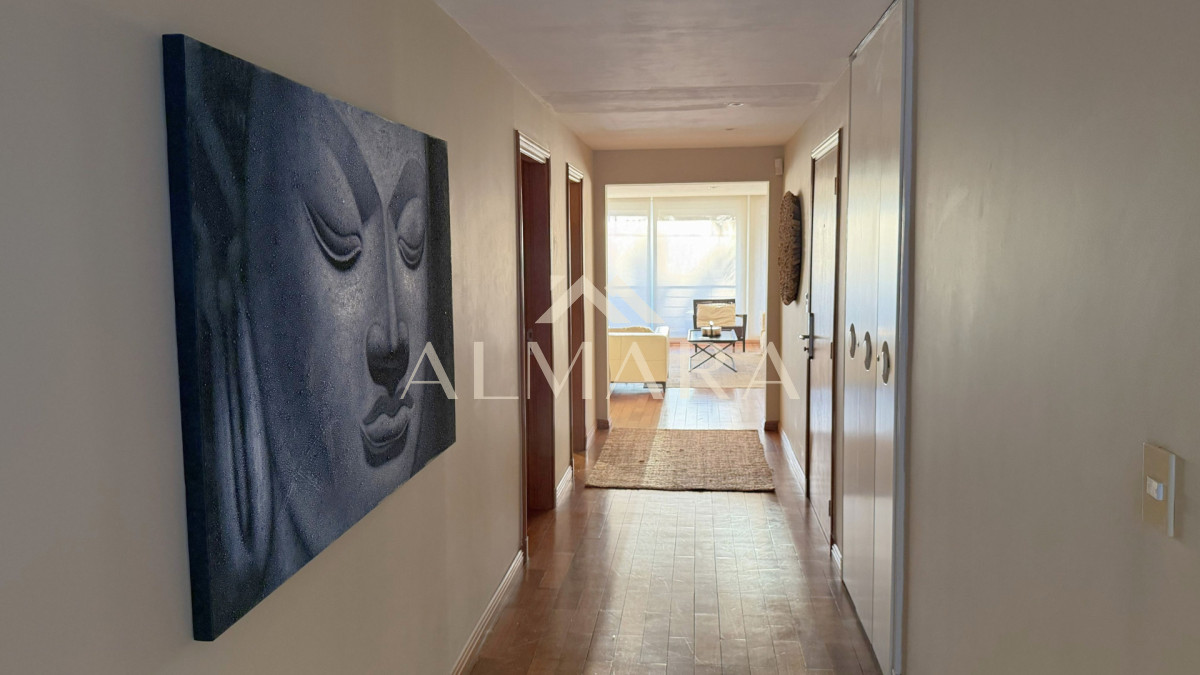 Apartamento ID.2 - VENTA Apartamento Puerto del Buceo frente al mar 3 suites, servicio y 2 Gje.