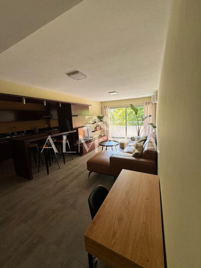 Apartamento ID.17 - ALQUILER APARTAMENTO 3DORM AMOBLADO EN PUNTA CARRETAS