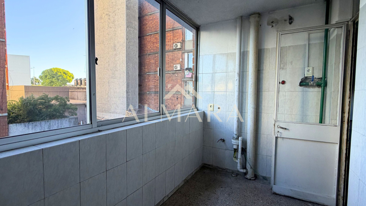 Apartamento ID.3 - Venta Apartamento 4 Dorm. Frente a Nuevo Centro | Acepta Banco