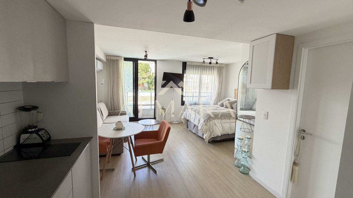 Apartamento ID.7 - MONOAMBIENTE AMOBLADO EN MALVÍN, BALCÓN, SEGURIDAD 24 HS - CERCA DE LA RAMBLA