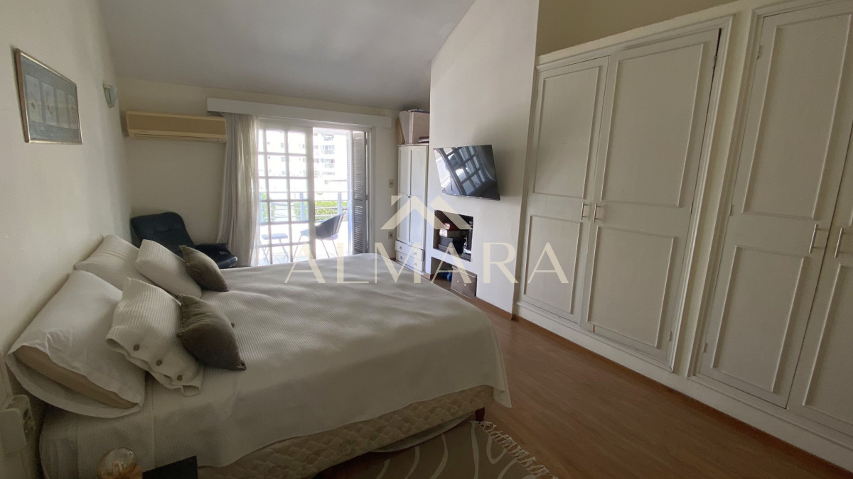 Casa ID.1 - VENTA Casa Buceo 5 dorm a metros del mar y WTC