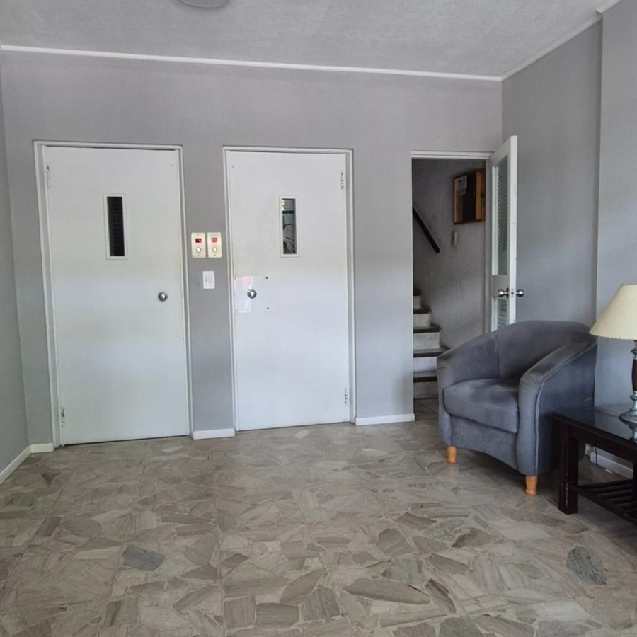 Casa ID.77 - Apartamento en Venta sobre Av. General Flores | Colonia del Sacramento U$S 195.000 | 3 Dormitorios | Balcón | Excelente Ubicación