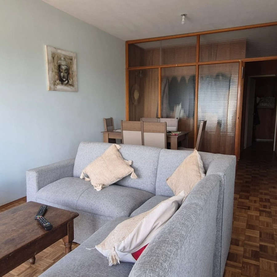 Casa ID.77 - Apartamento en Venta sobre Av. General Flores | Colonia del Sacramento U$S 195.000 | 3 Dormitorios | Balcón | Excelente Ubicación