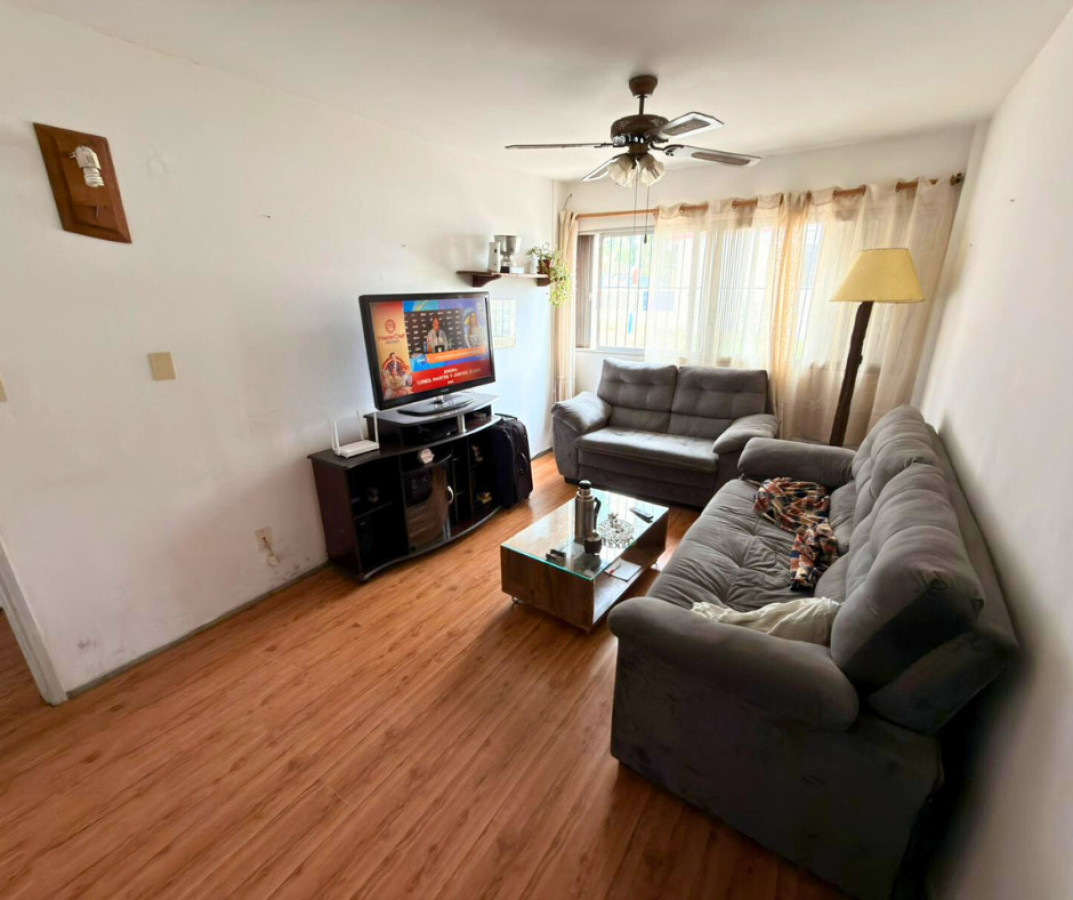 Casa ID.207 -  En alquiler - Planta baja con patio en José Pedro Varela 