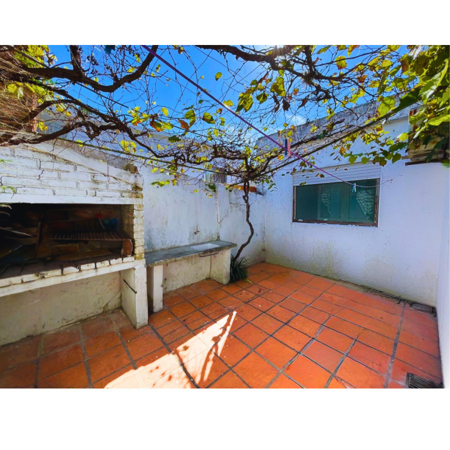 Casa ID.67 - Casa en Venta en el Centro de Colonia del Sacramento 2 Dormitorios | Parrillero | Ubicación Céntrica