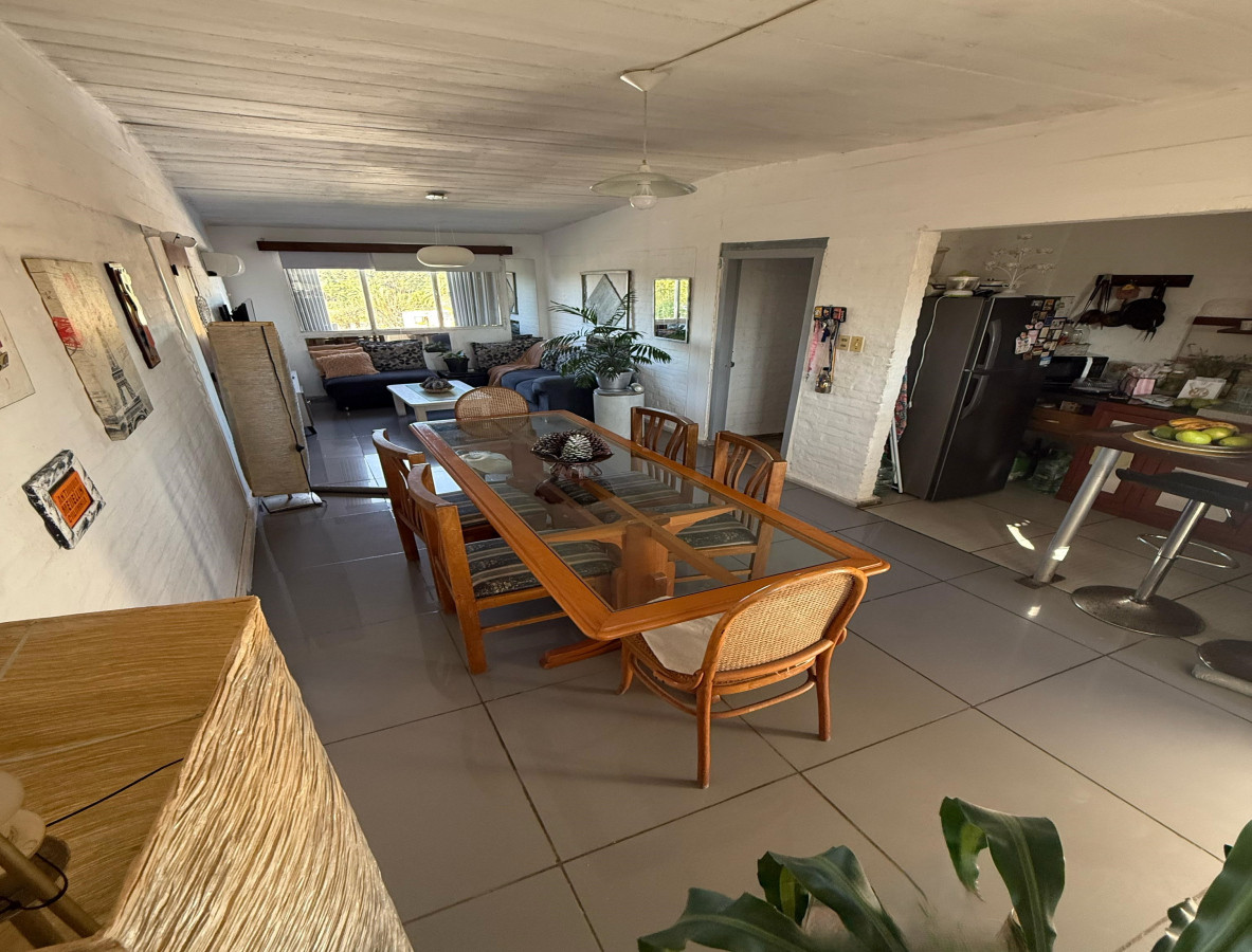 Casa ID.83 - Casa en Venta en el Centro de Colonia del Sacramento Ubicación estratégica | 3 Dormitorios | U$S 80.000