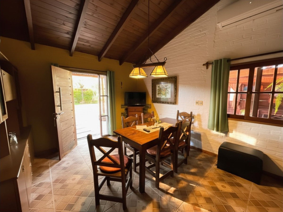 Casa ID.4 -  Casa en Alquiler Anual - Colonia del Sacramento
