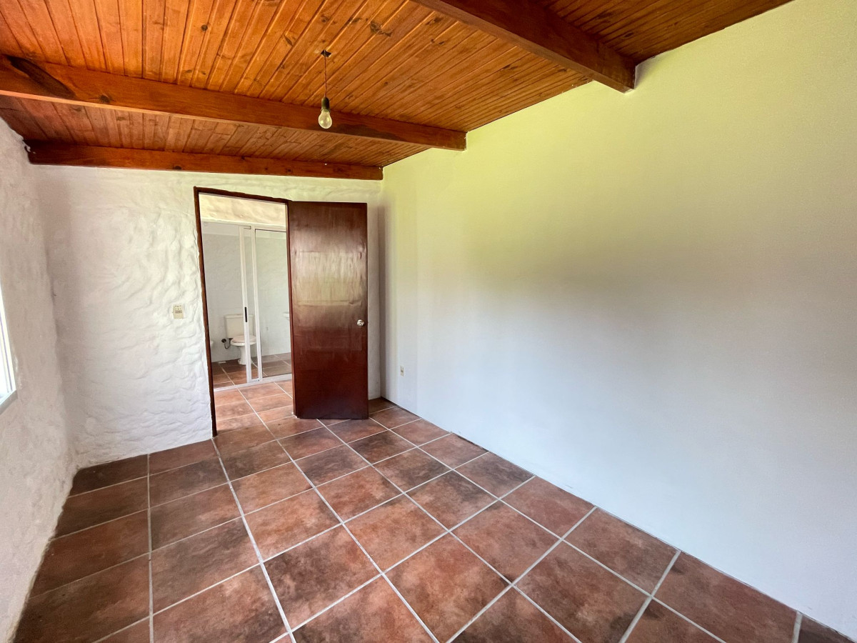 Casa ID.28 - Casa Familiar + Apartamento Independiente | Precio Total: U$D 250.000