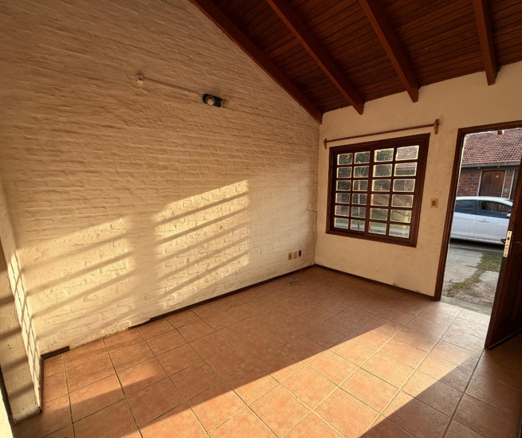 Casa ID.251 - Casa en alquiler - Las Quintitas, Viviendas Policiales