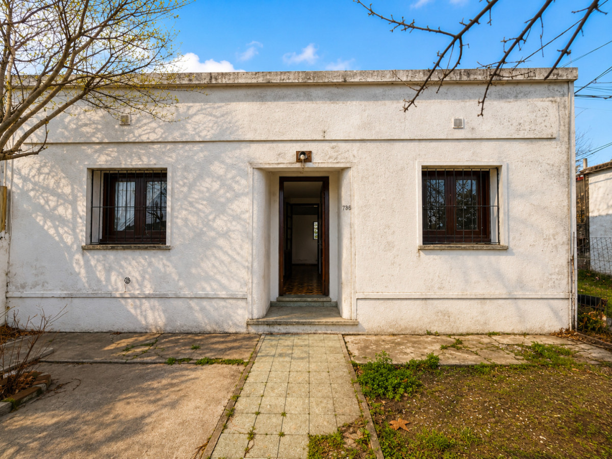 Casa ID.267 - CASA EN ALQUILER - PLENO CENTRO DE COLONIA DEL SACRAMENTO
