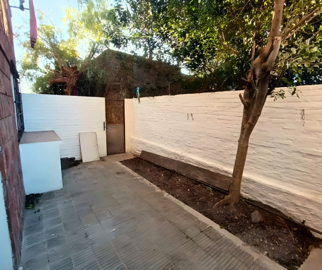 Casa ID.166 - Casa en Alquiler - Calle Soriano, Colonia del Sacramento