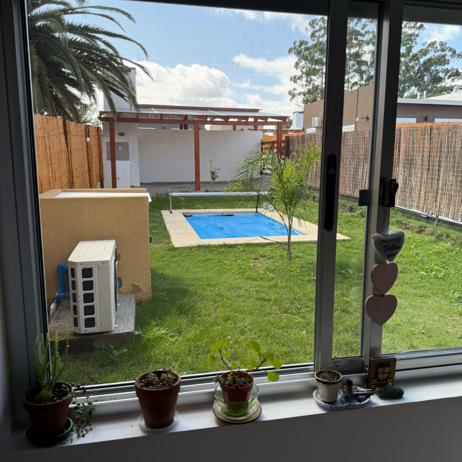 Casa ID.46 - Casa Contemporánea en Venta | 3 Ambientes + Piscina | Precio: U$D 125.000