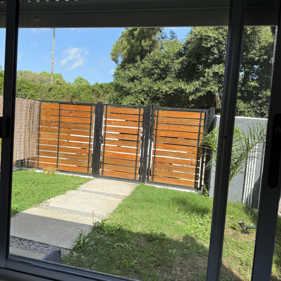 Casa ID.46 - Casa Contemporánea en Venta | 3 Ambientes + Piscina | Precio: U$D 125.000