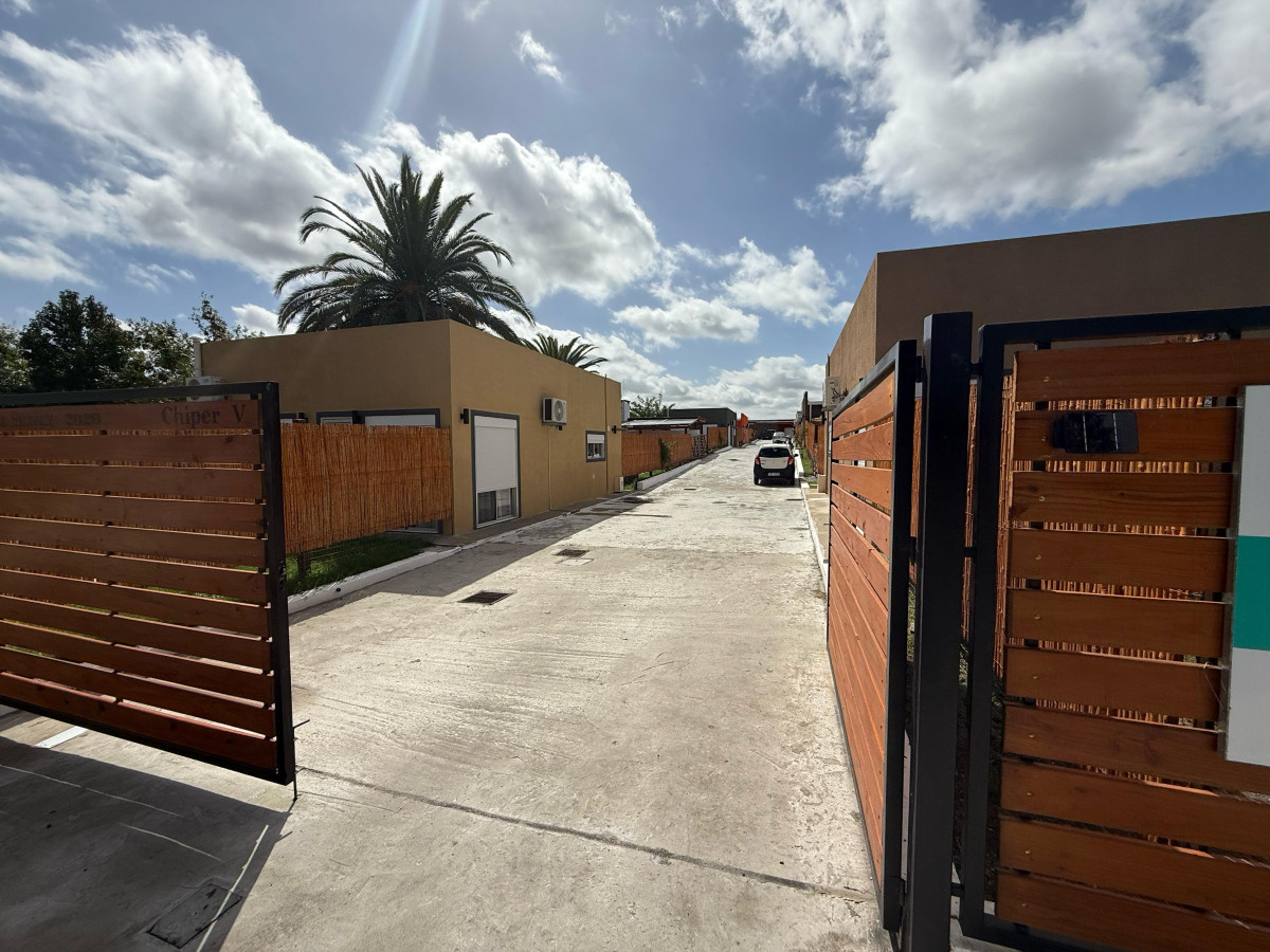 Casa ID.46 - Casa Contemporánea en Venta | 3 Ambientes + Piscina | Precio: U$D 125.000