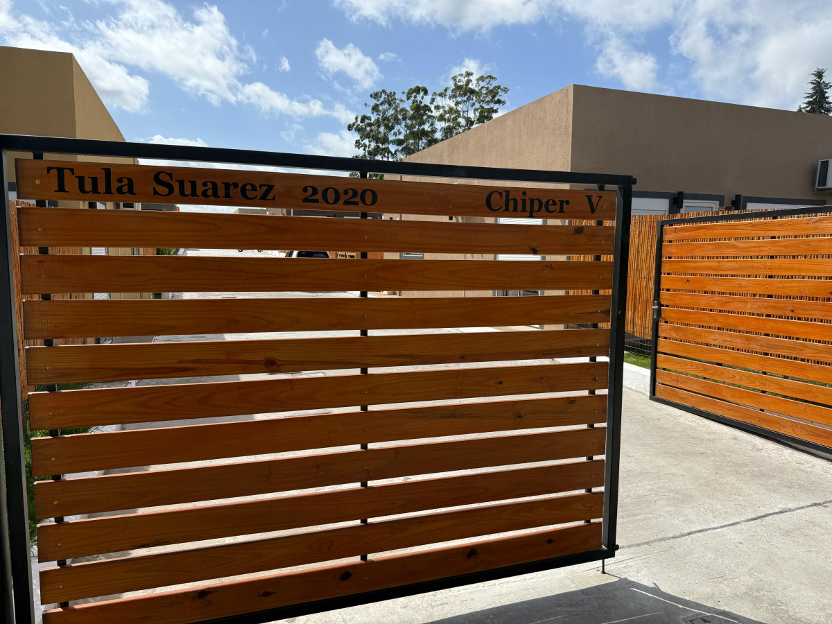 Casa ID.46 - Casa Contemporánea en Venta | 3 Ambientes + Piscina | Precio: U$D 125.000