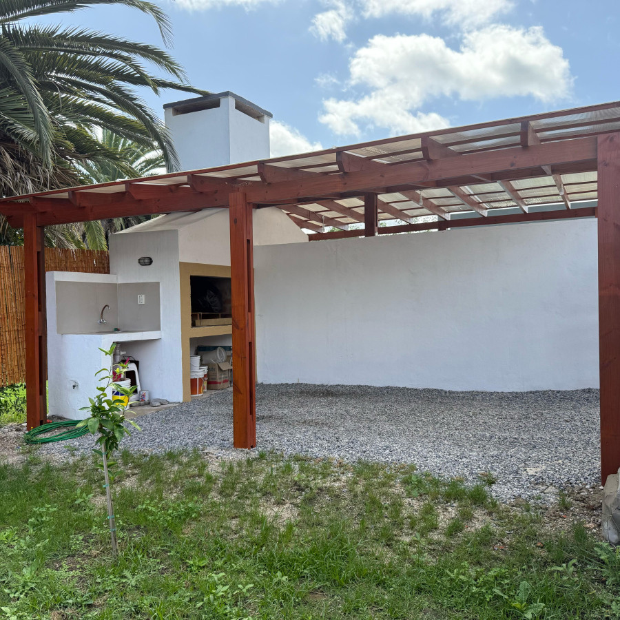 Casa ID.46 - Casa Contemporánea en Venta | 3 Ambientes + Piscina | Precio: U$D 125.000