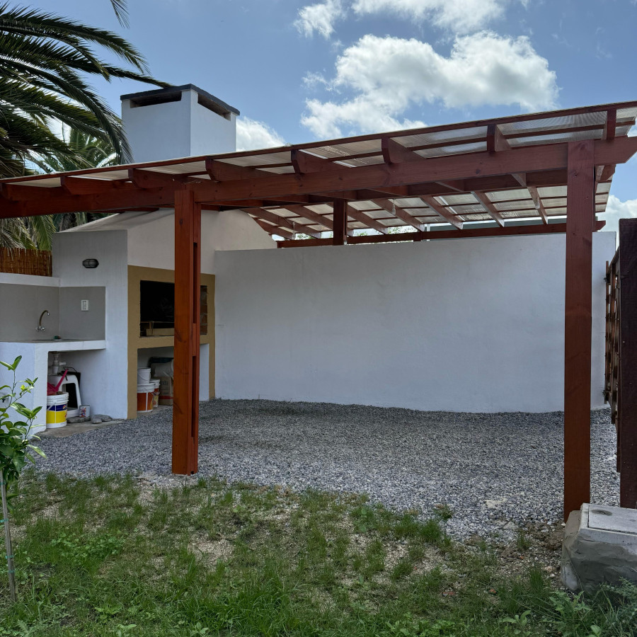 Casa ID.46 - Casa Contemporánea en Venta | 3 Ambientes + Piscina | Precio: U$D 125.000