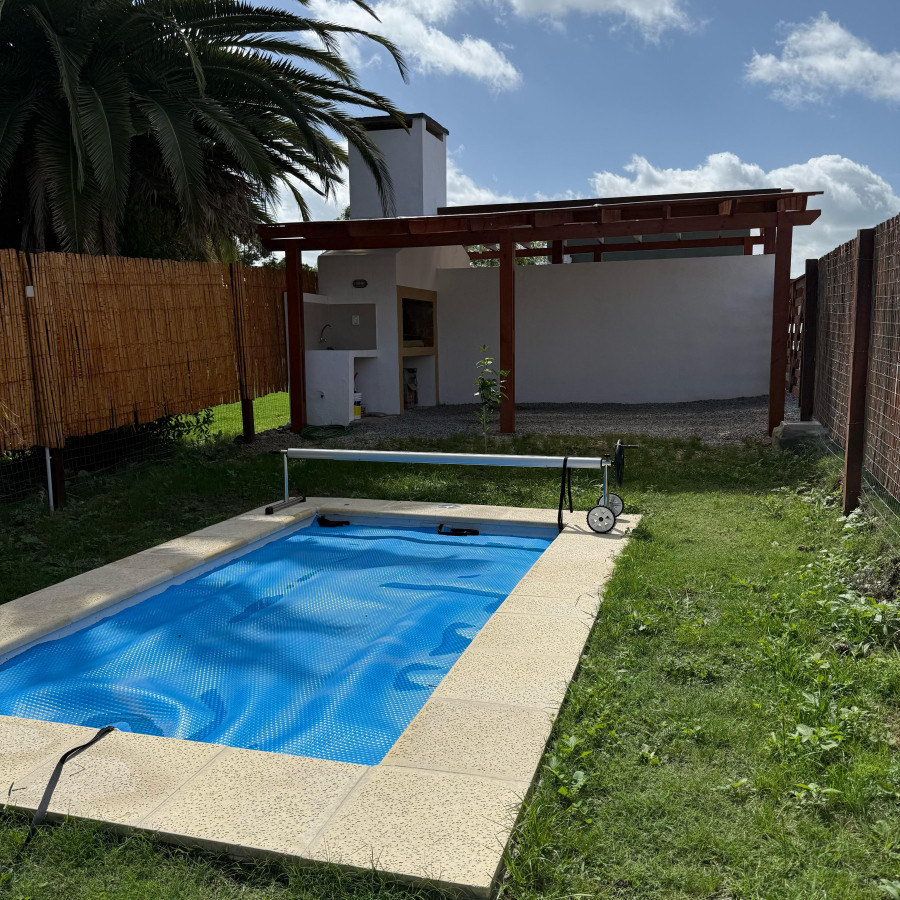 Casa ID.46 - Casa Contemporánea en Venta | 3 Ambientes + Piscina | Precio: U$D 125.000