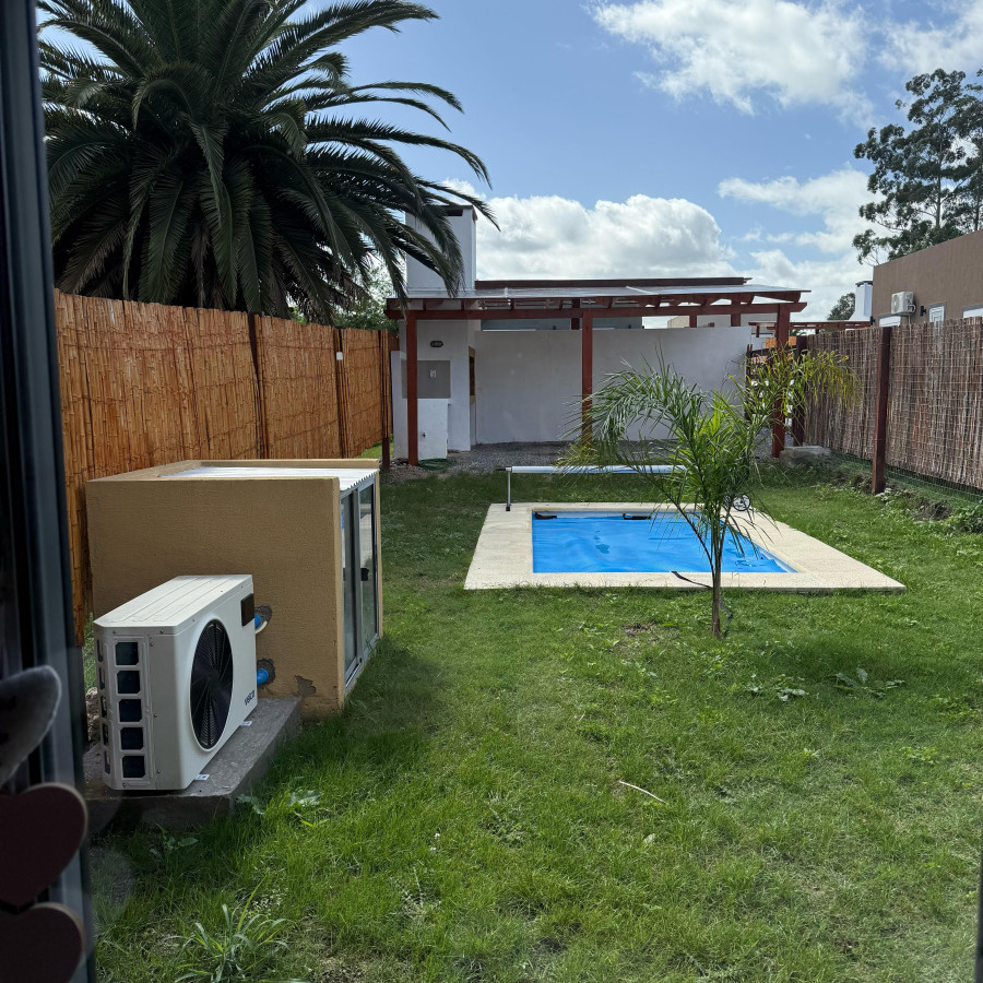 Casa ID.46 - Casa Contemporánea en Venta | 3 Ambientes + Piscina | Precio: U$D 125.000