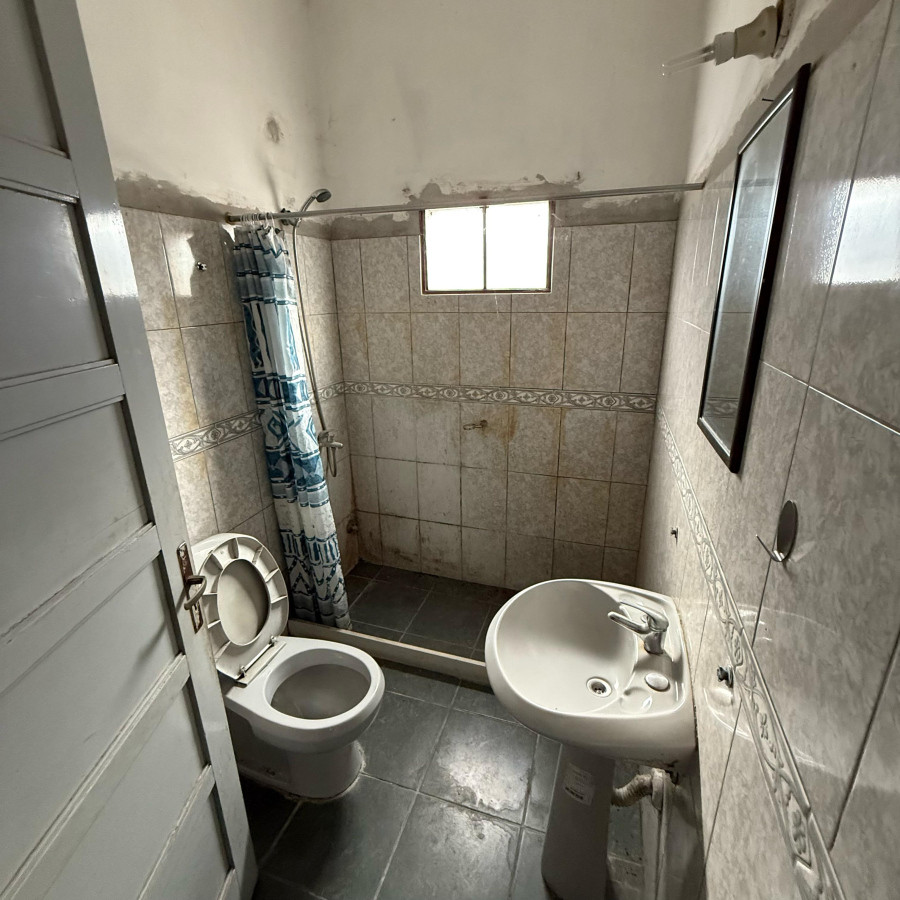 Casa ID.65 - Propiedad a Reciclar en el Corazón de Colonia del Sacramento Una Joya con Potencial Esperando a un Visionario
