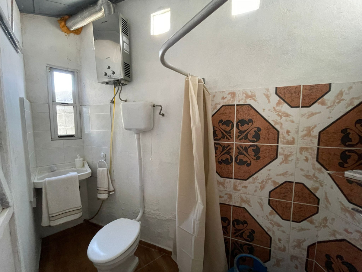 Casa ID.131 - Casa con Apartamento Independiente en Venta – Espacio, Estilo y Confort en Colonia del Sacramento