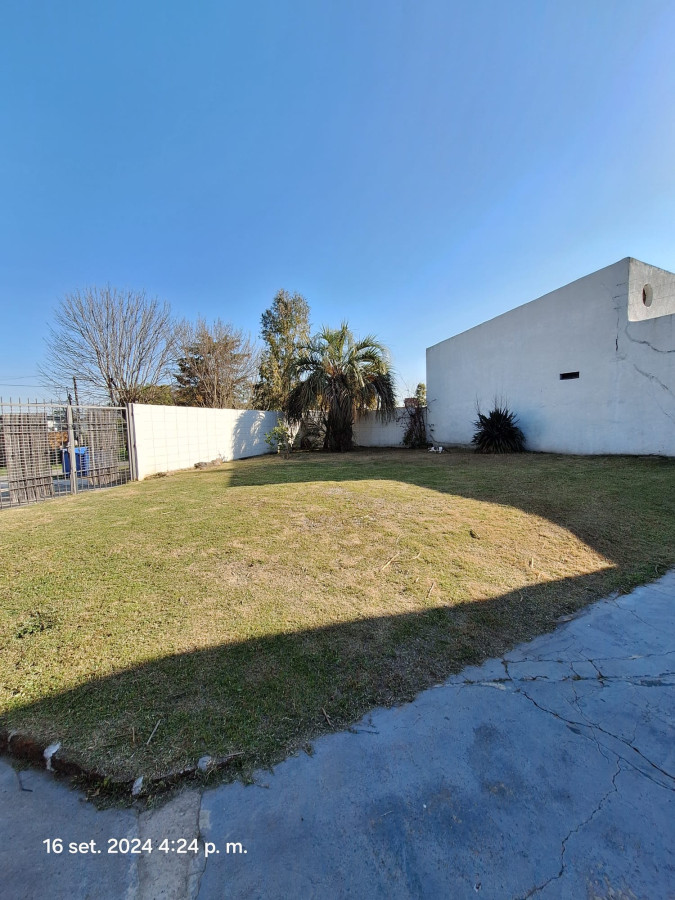 Casa ID.61 - Casa en Alquiler de Dos Plantas Próxima a Zona Franca y Balneario Ferrando | Colonia del Sacramento