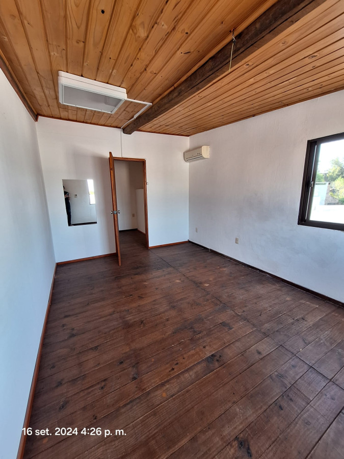 Casa ID.61 - Casa en Alquiler de Dos Plantas Próxima a Zona Franca y Balneario Ferrando | Colonia del Sacramento
