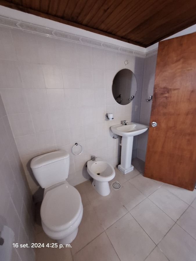 Casa ID.61 - Casa en Alquiler de Dos Plantas Próxima a Zona Franca y Balneario Ferrando | Colonia del Sacramento