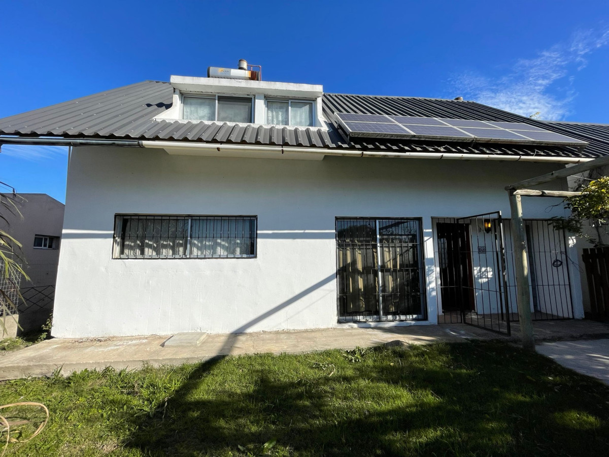 Casa ID.131 - Casa con Apartamento Independiente en Venta – Espacio, Estilo y Confort en Colonia del Sacramento