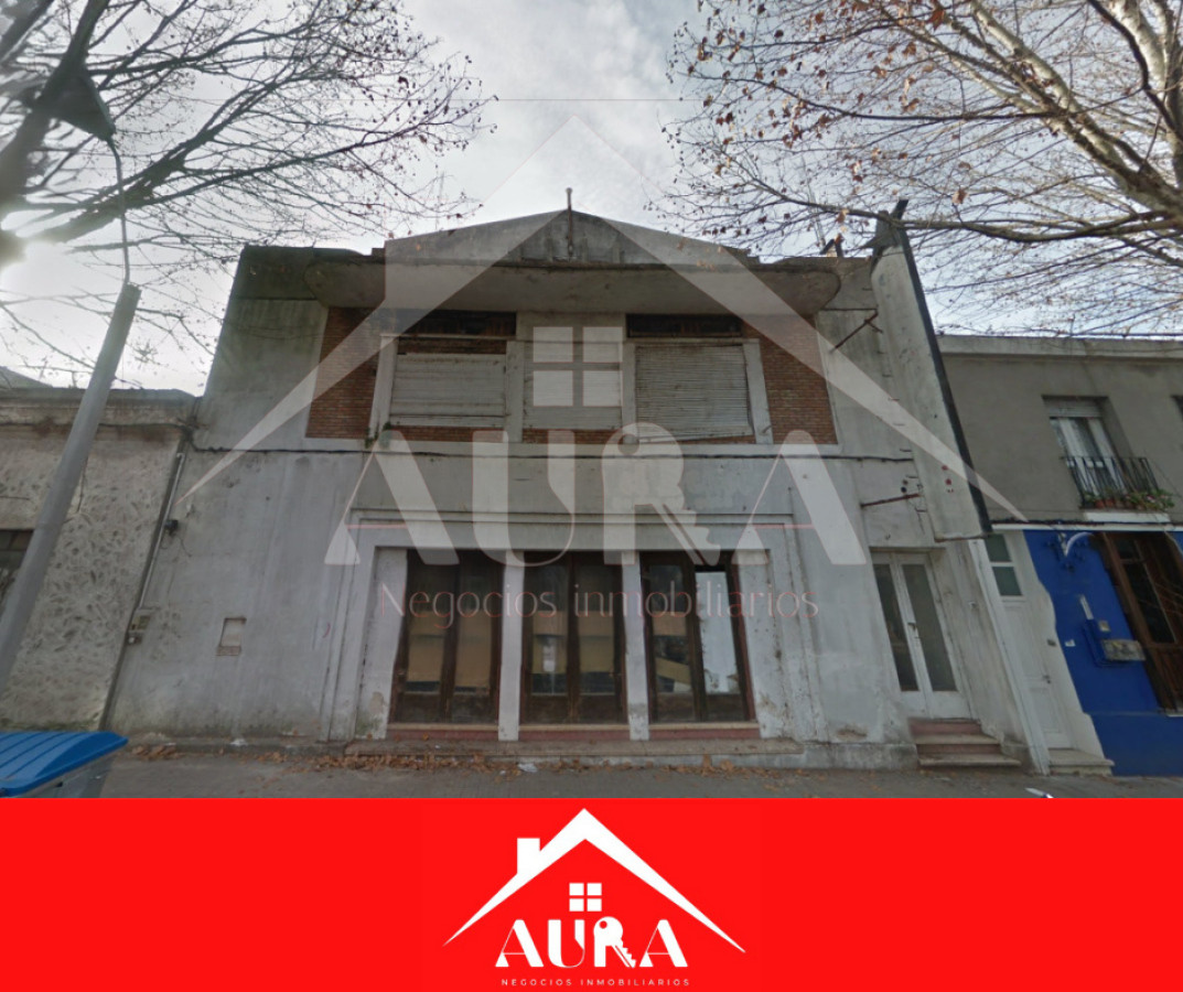 Casa ID.107 - Ex Cine en Venta – Oportunidad Única en el Corazón de Colonia del Sacramento