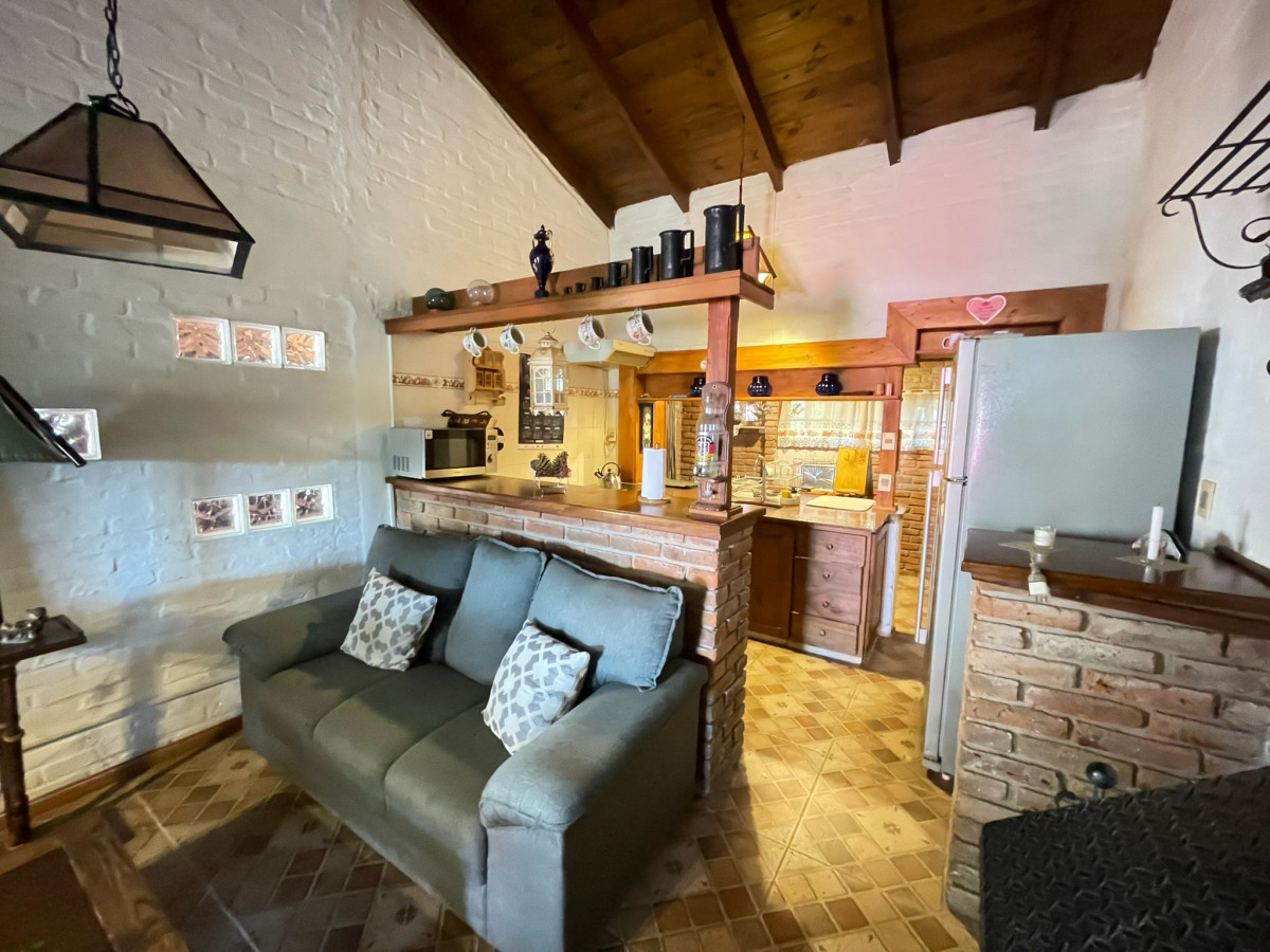 Casa ID.4 -  Casa en Alquiler Anual - Colonia del Sacramento