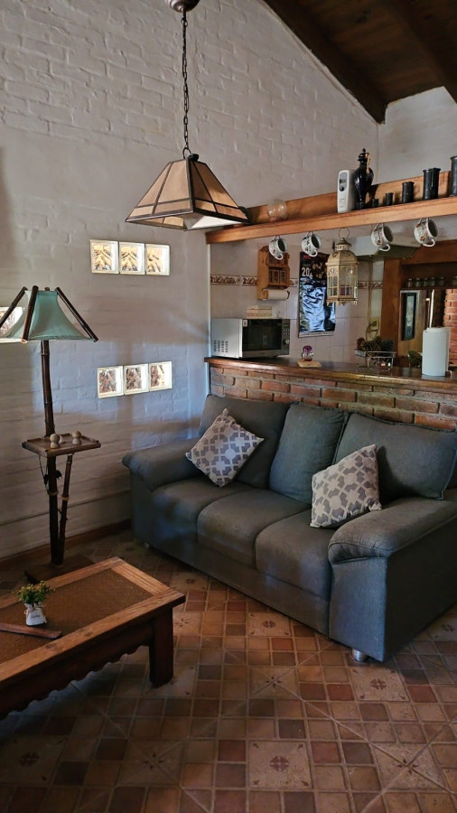 Casa ID.4 -  Casa en Alquiler Anual - Colonia del Sacramento