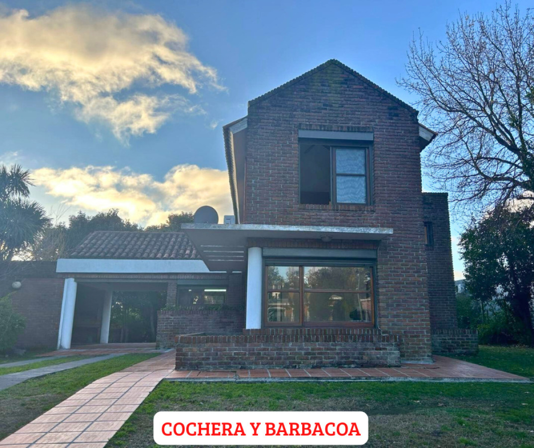 Casa ID.145 - 🏡 Alquiler de Casa en Zona Residencial – A 1 cuadra y ½ de la Rambla de las Américas