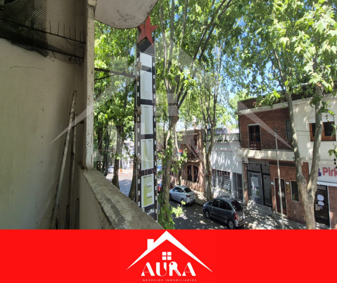 Casa ID.107 - Ex Cine en Venta – Oportunidad Única en el Corazón de Colonia del Sacramento