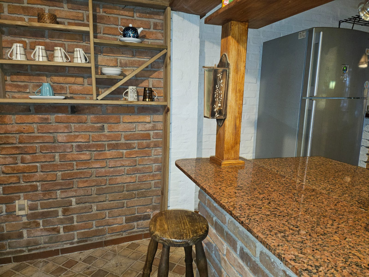 Casa ID.4 -  Casa en Alquiler Anual - Colonia del Sacramento