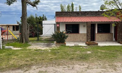Casa en Venta | 2 Dormitorios + galpón de 200m²| Precio: U$D 160.000