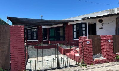 Casa + Local Comercial en Venta sobre Avenida Principal Precio: U$S 250.000
