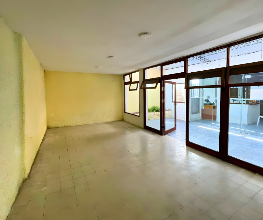 Local Comercial ID.38 - Local Comercial en Alquiler - Galería Comercial en Avenida Principal