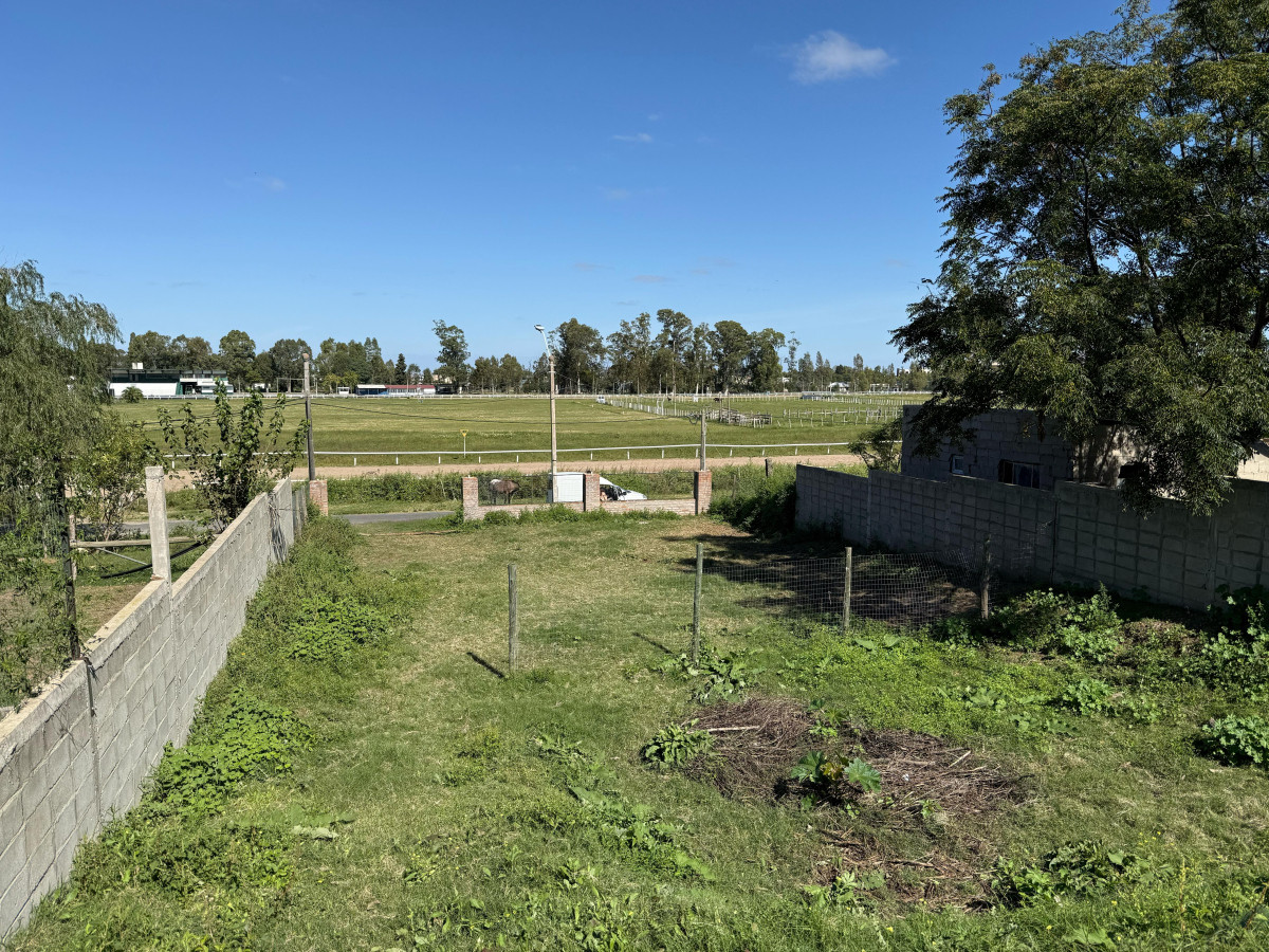Terreno ID.60 - Terreno en Venta de 500 m² frente al Hipódromo de Colonia del Sacramento