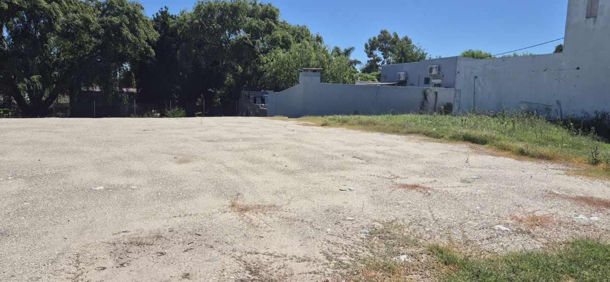 Terreno ID.121 - Terreno en Venta sobre Avenida J. Carballo – Colonia del Sacramento