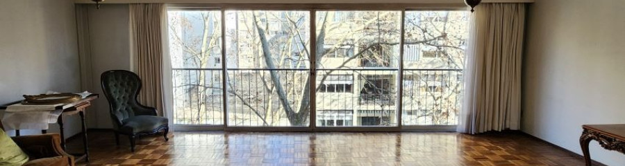 Venta Apartamento Pocitos 3 Dormitorios, 2 Baños Y Servicio Completo.