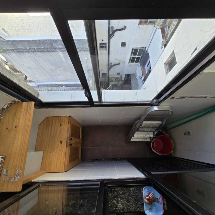 Apartamento ID.51 - Alquiler apartamento en Barrio Sur 2 dormitorios, 2 baños, vestidor y calefacción central.