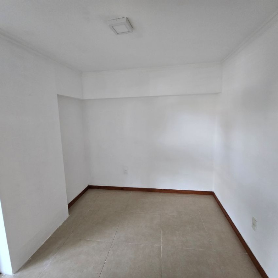 Apartamento ID.132 - Venta apartamento Buceo 1 dormitorio con garaje y bajos gastos comunes.