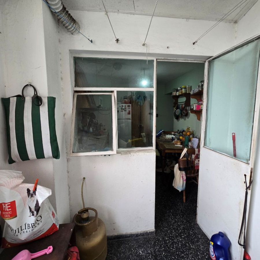 Apartamento ID.120 - Venta apartamento Centro 3 dormitorios, 2 baños y terraza al frente en piso 14.