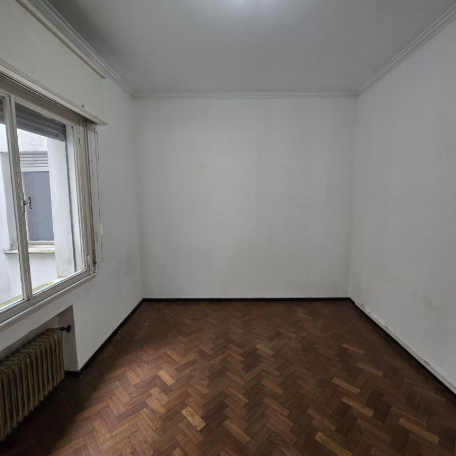 Apartamento ID.194 - Alquiler apartamento Ciudad Vieja 96 mt2, 2 dormitorios.