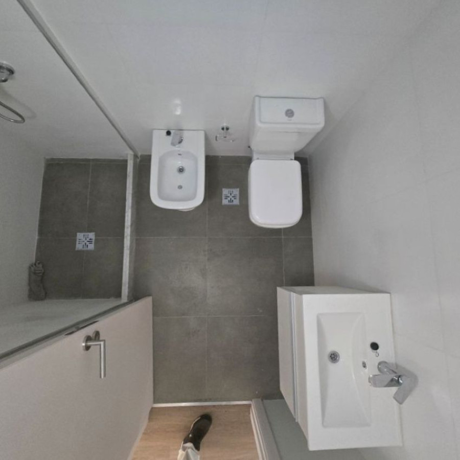 Apartamento ID.249 - Venta apartamento, un dormitorio y patio, Cordón.