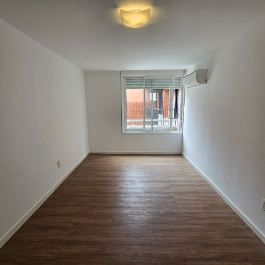 Apartamento ID.162 - Alquiler apartamento en Punta Carretas 1 dormitorio con acceso a parrilleros.