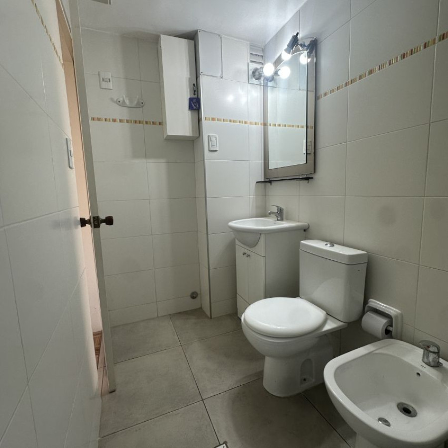 Apartamento ID.94 - Alquiler apartamento en Centro 1 dormitorio bajos gastos comunes.