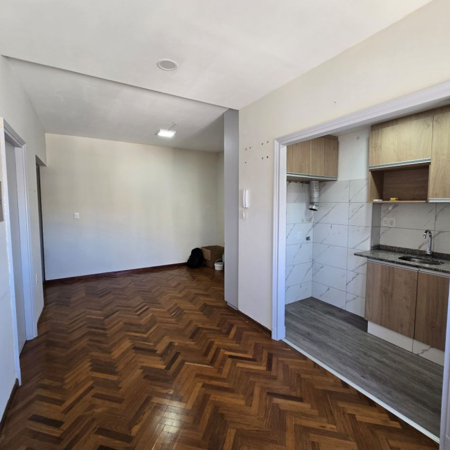 Apartamento ID.164 - Alquiler apartamento en Centro 1 dormitorio con hermosa vista y cochera por orden de llegada.